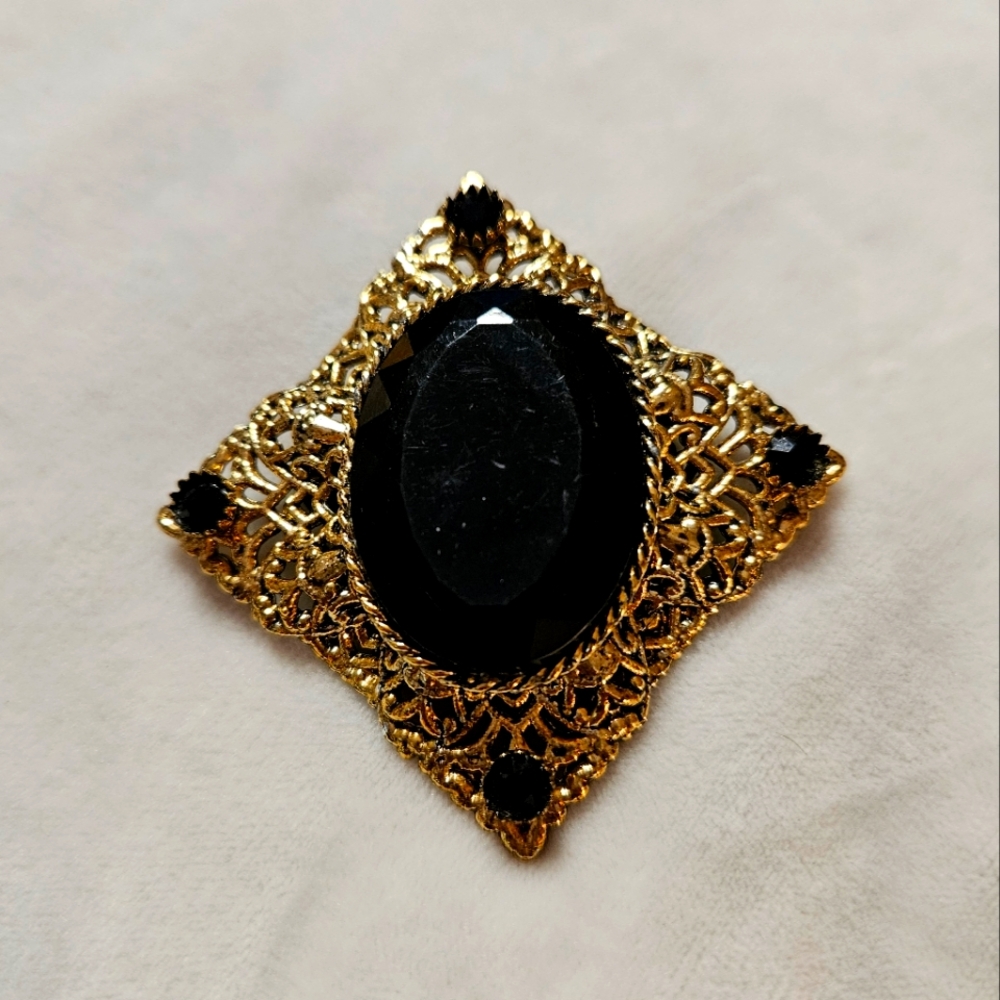 Vintage Brooch